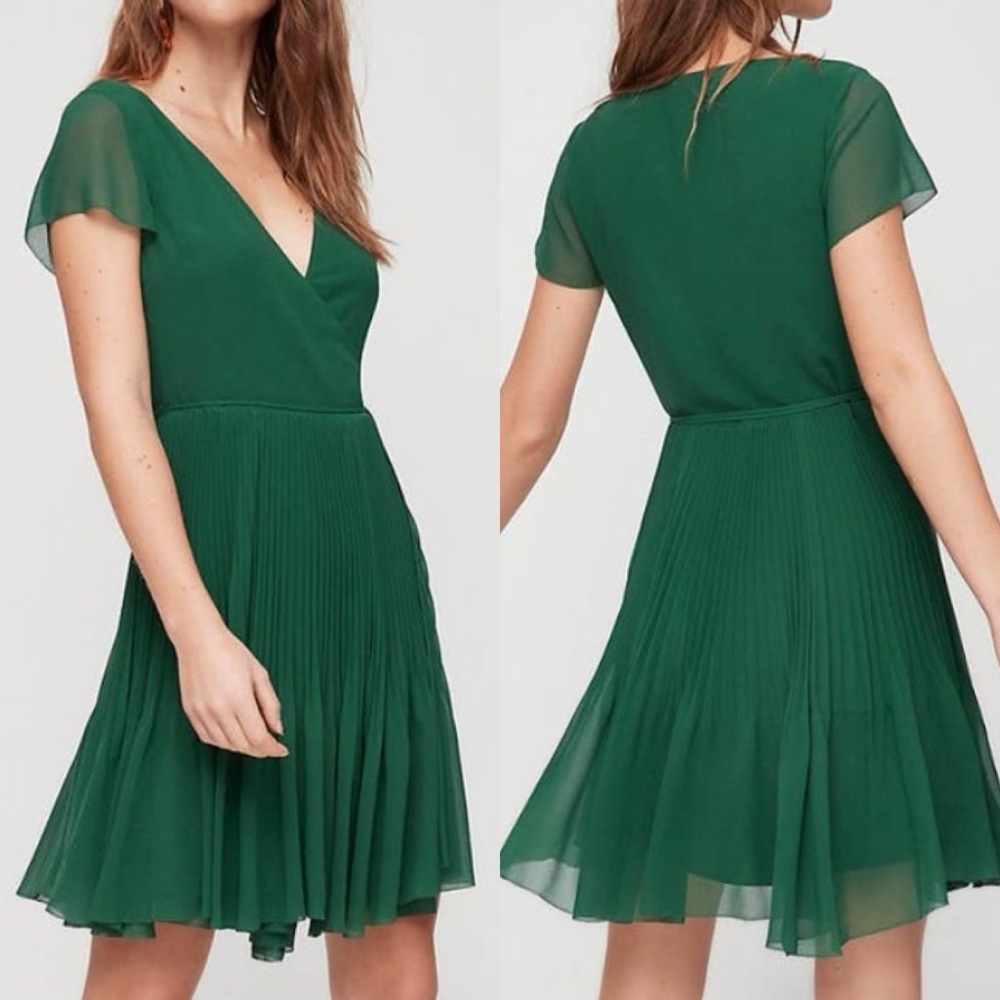 Wilfred Aritzia Beaune Mini Wrap Dress Short Sleeve Pleated Botany Green Small